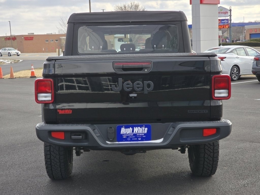 Used 2020 Jeep Gladiator Sport image 12