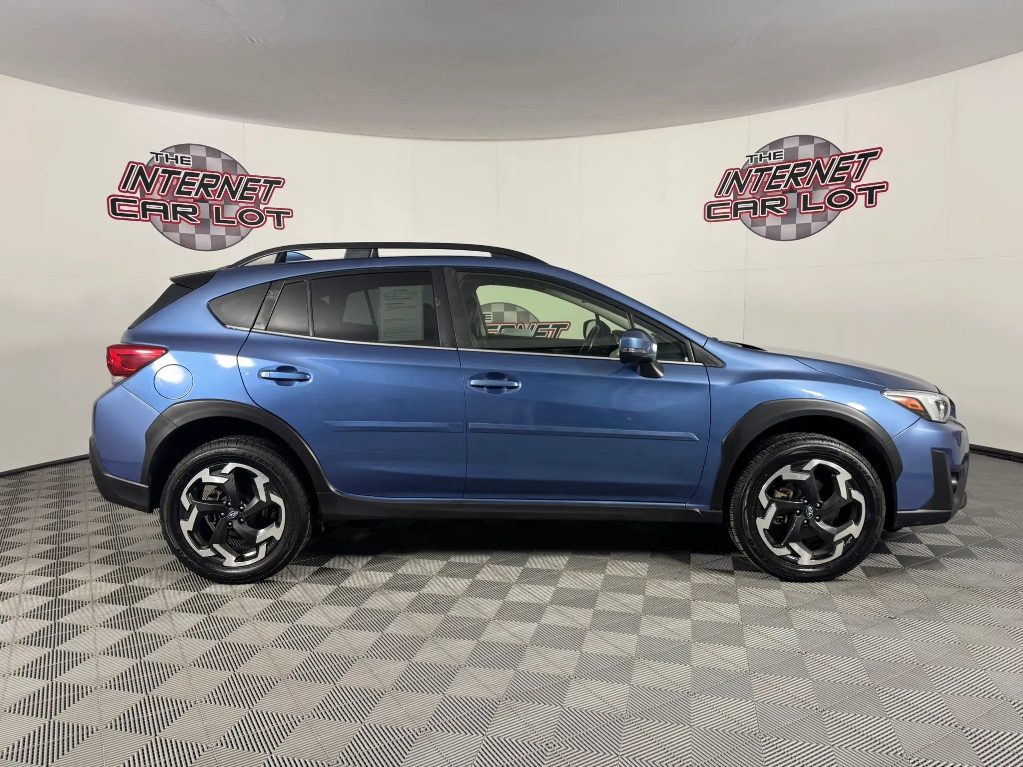 Used 2022 Subaru Crosstrek 2.5i Limited w/ Moonroof Package 2 AWD/4WD image 8