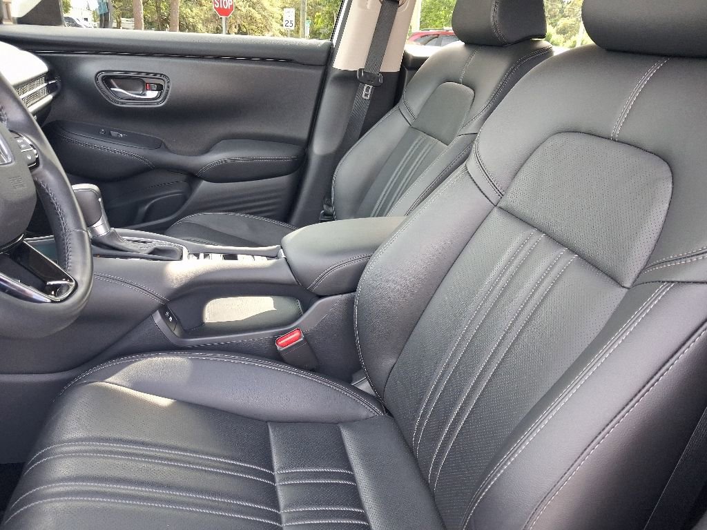Used 2025 Honda HR-V EX-L image 17