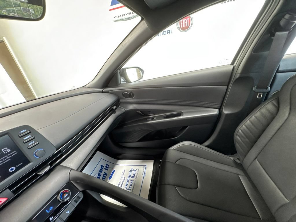 New 2026 Hyundai Elantra SEL Sport FWD image 18