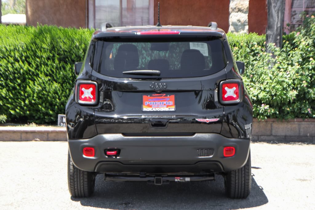 Used 2023 Jeep Renegade Trailhawk AWD/4WD image 7