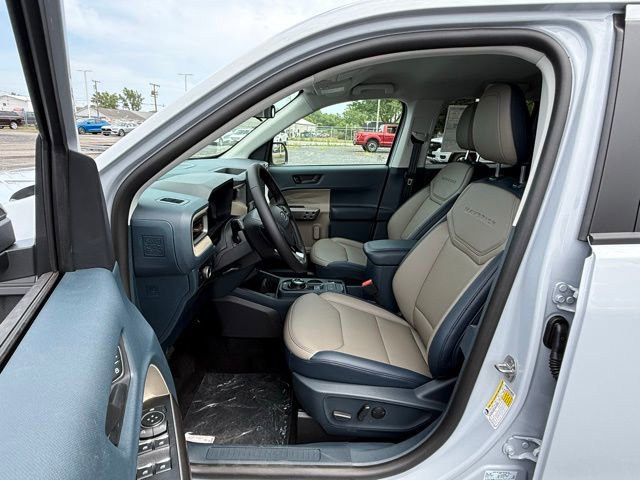 New 2025 Ford Maverick Lariat image 13