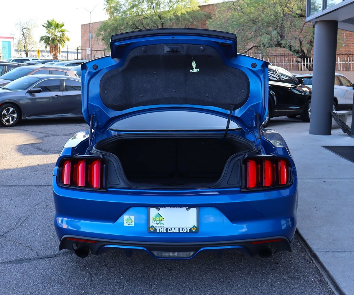 Used 2017 Ford Mustang Premium RWD image 22
