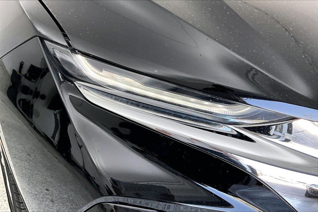 Used 2019 Chevrolet Blazer Premier w/ Sun and Wheels Package FWD image 36