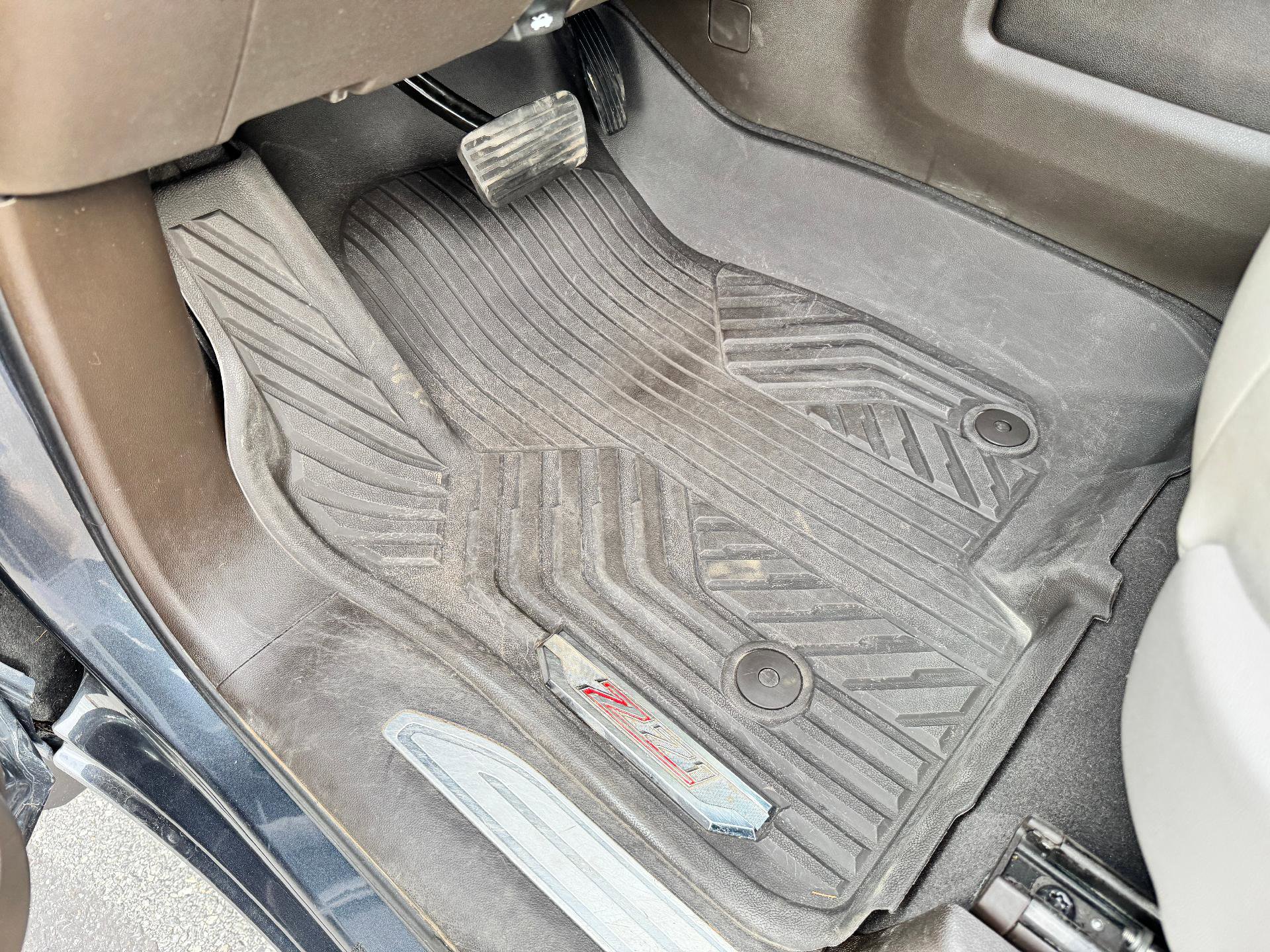 Used 2022 Chevrolet Silverado 1500 LT Trail Boss w/ Convenience Package II image 12