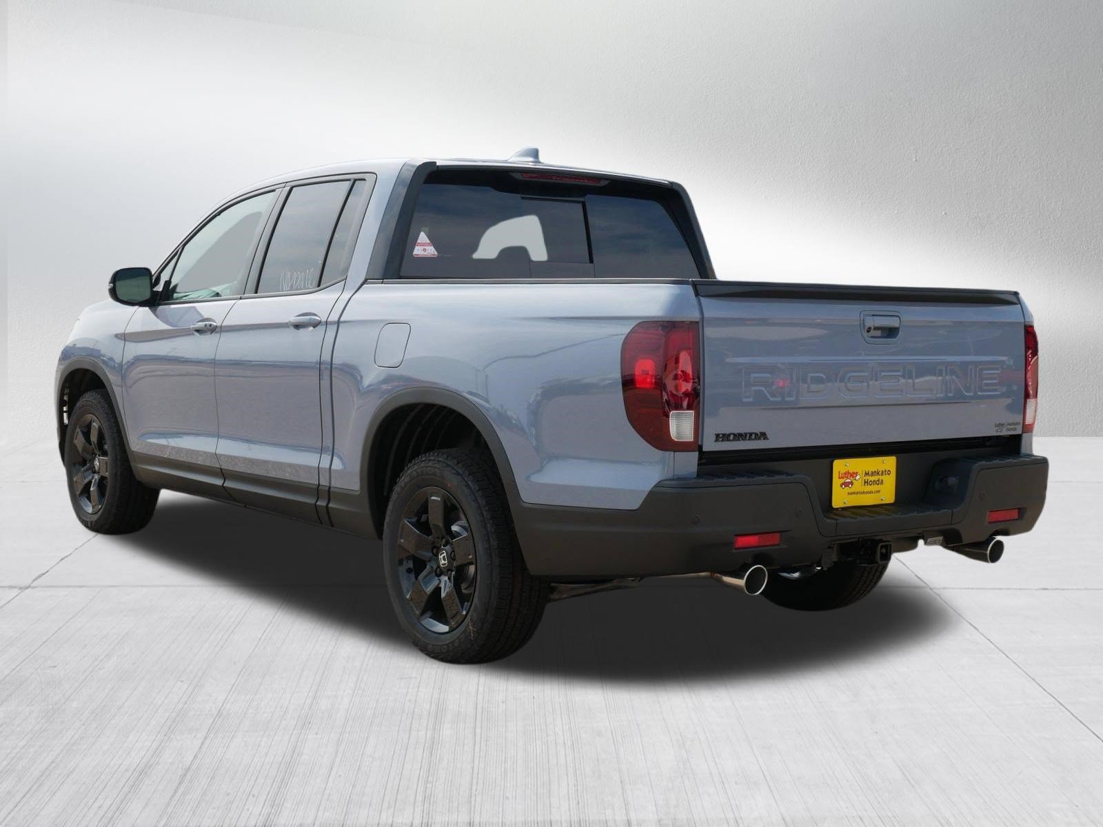 New 2026 Honda Ridgeline Black Edition image 3