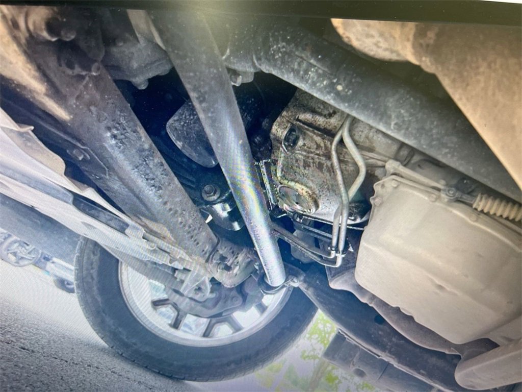 Used 2015 GMC Yukon SLT image 36