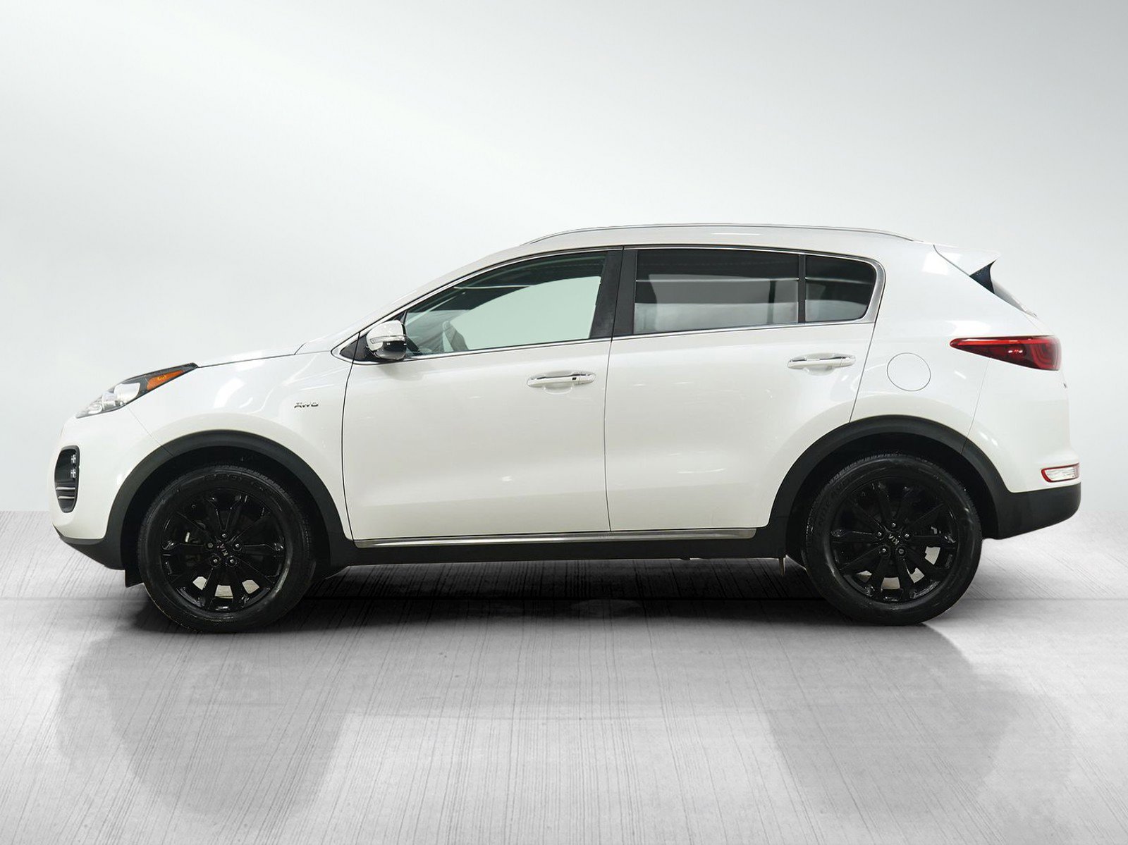 Used 2018 Kia Sportage EX w/ EX Sport Appearance Package image 2