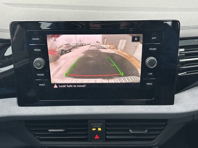 Certified 2025 Volkswagen Jetta SE image 29