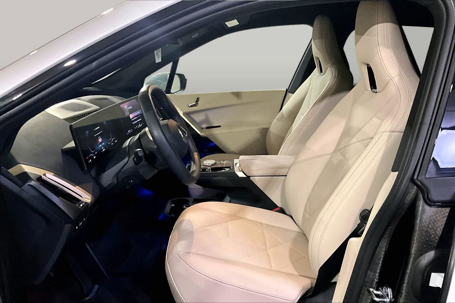 Certified 2025 BMW iX xDrive50 AWD/4WD image 8