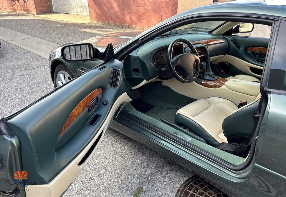 Used 2000 Aston Martin DB7 Vantage image 3