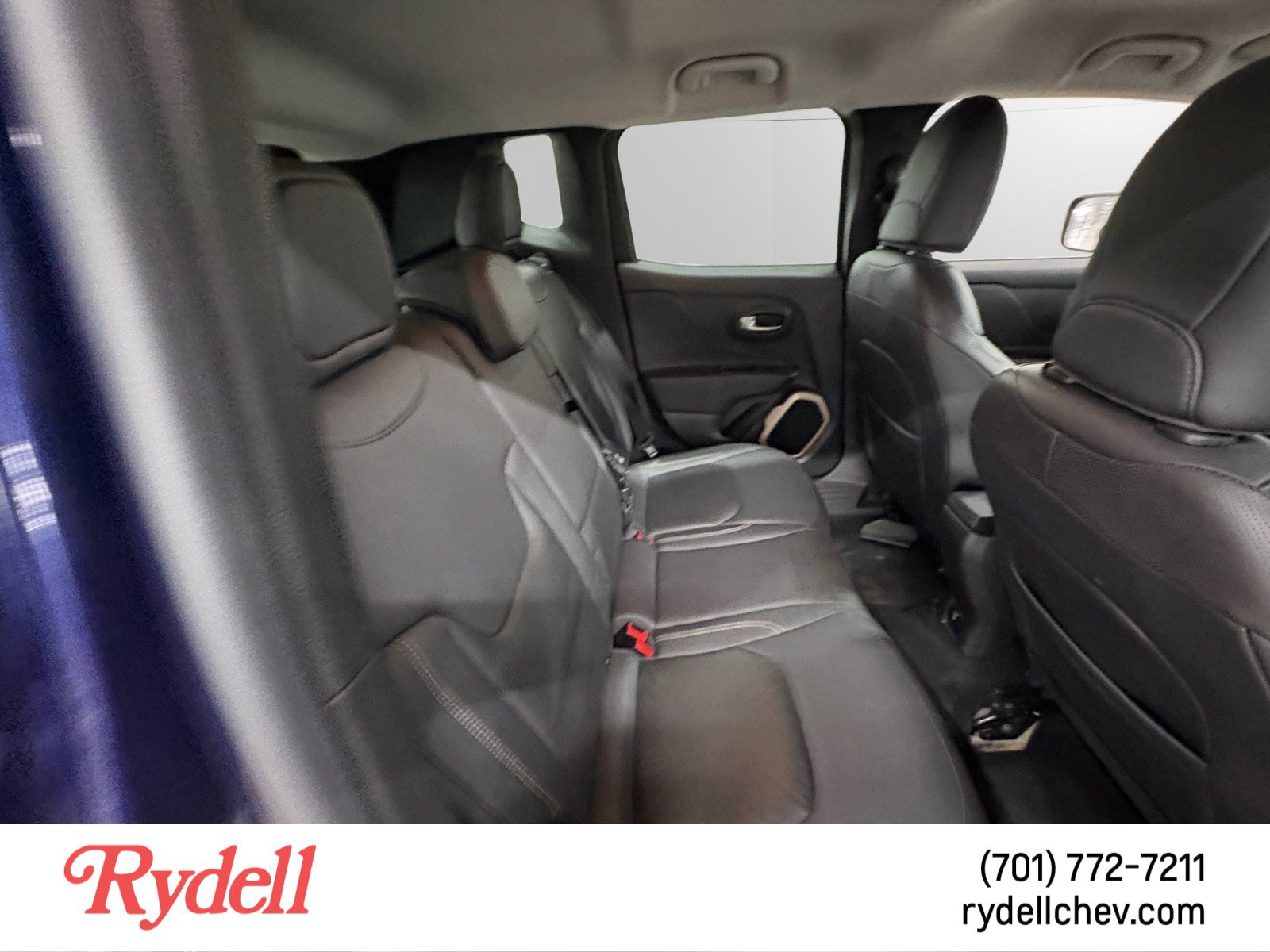 Used 2016 Jeep Renegade Limited image 17