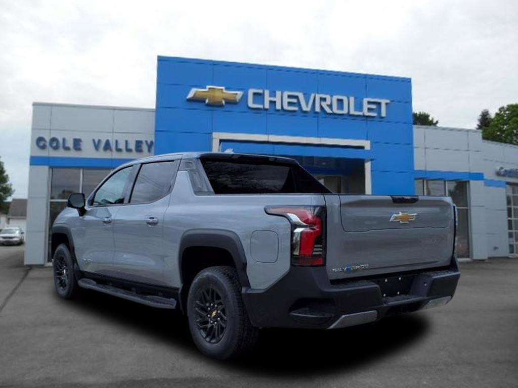 New 2025 Chevrolet Silverado EV LT image 3