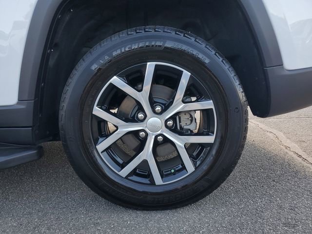 Certified 2025 Jeep Grand Cherokee Limited w/ Luxury Tech Group II image 14