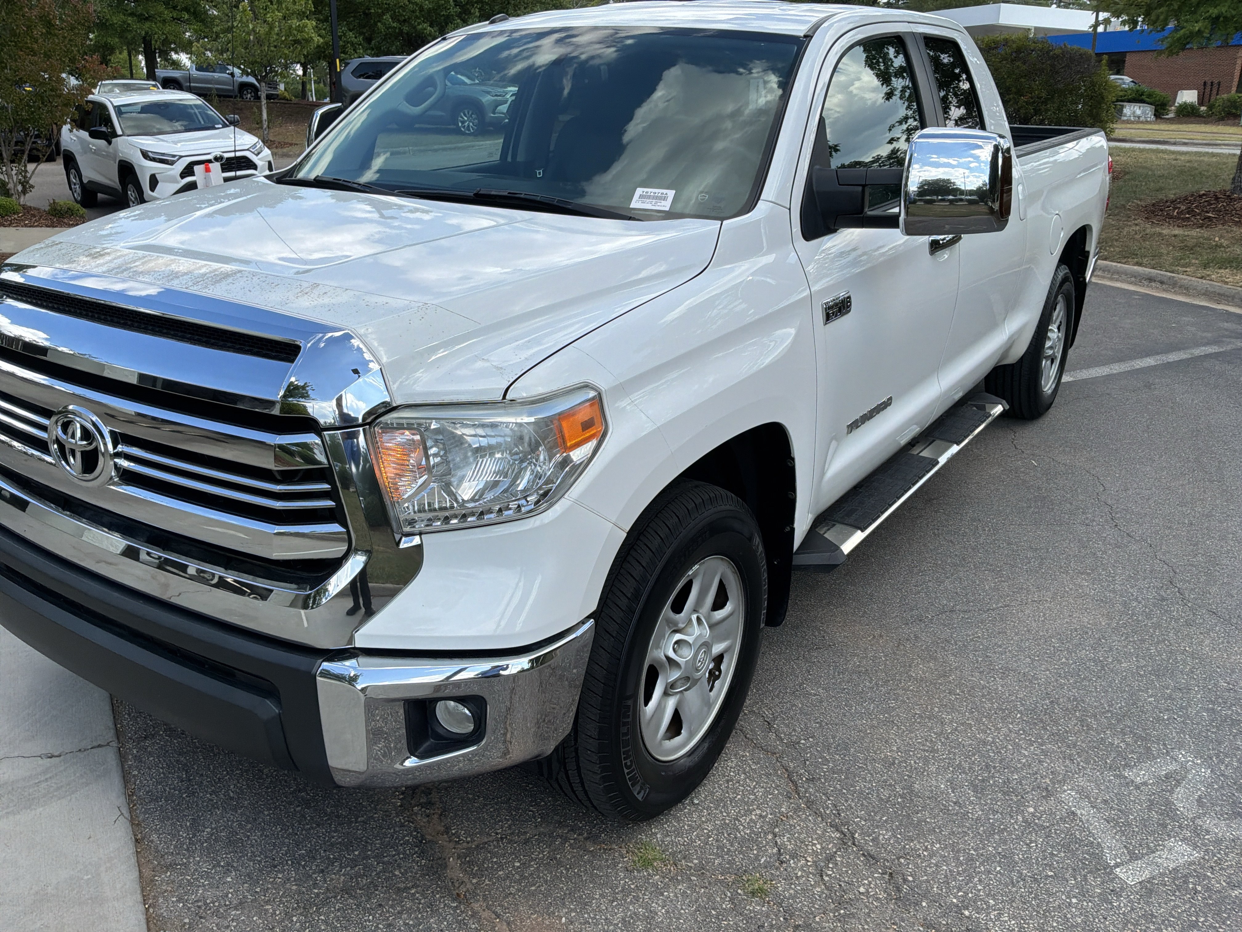 Used 2016 Toyota Tundra SR5 w/ SR5 Upgrade Package RWD image 5