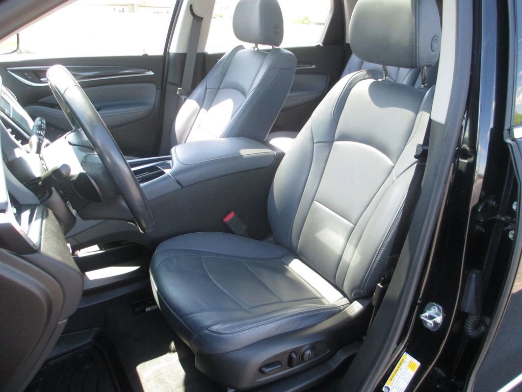 Used 2020 Buick Enclave Essence w/ Sound and Sites Package FWD image 20