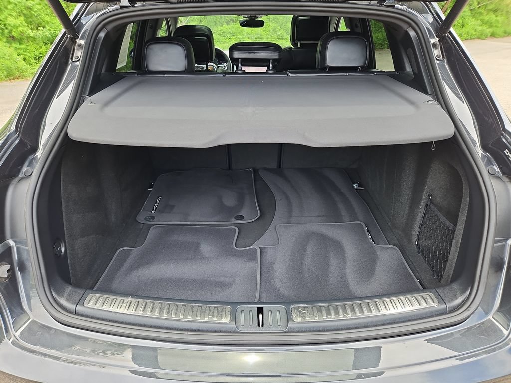 Certified 2026 Porsche Macan AWD/4WD image 42