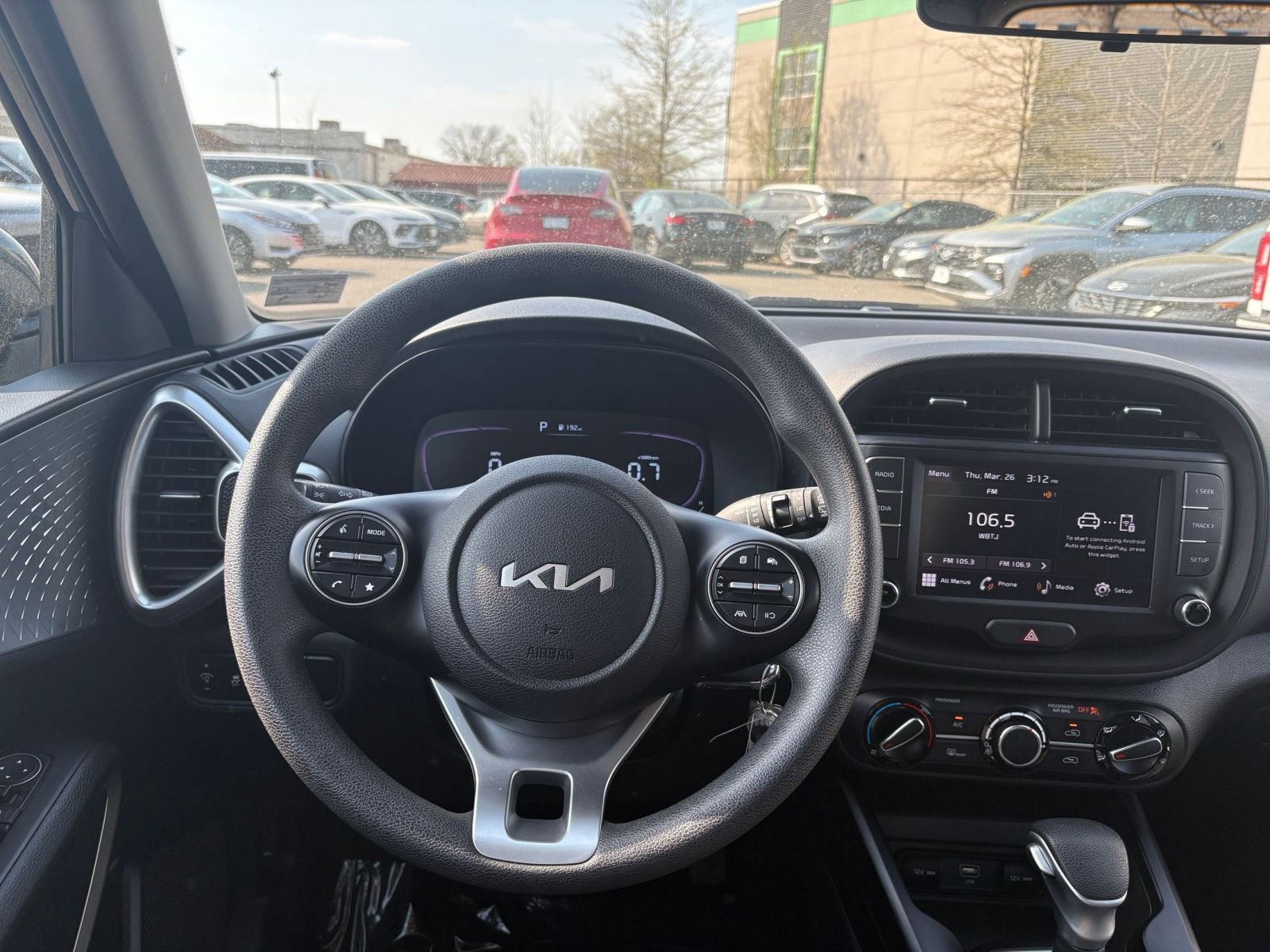 Used 2025 Kia Soul LX w/ LX Technology Package image 32