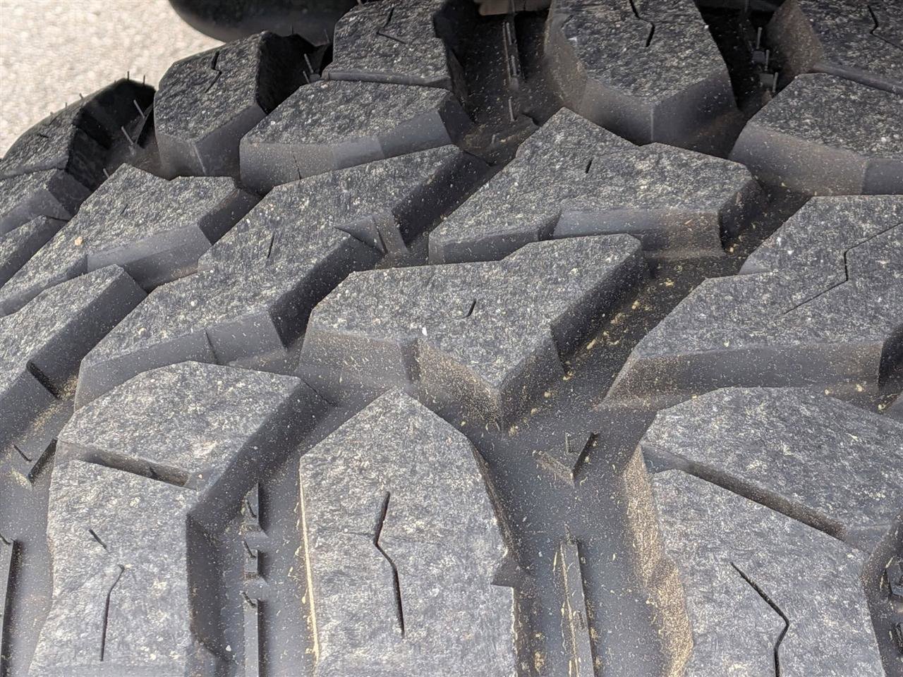 Used 2018 RAM 1500 SLT image 11