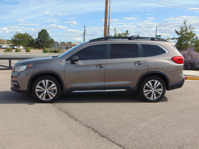 Certified 2022 Subaru Ascent Limited w/ Technology Package AWD/4WD image 7
