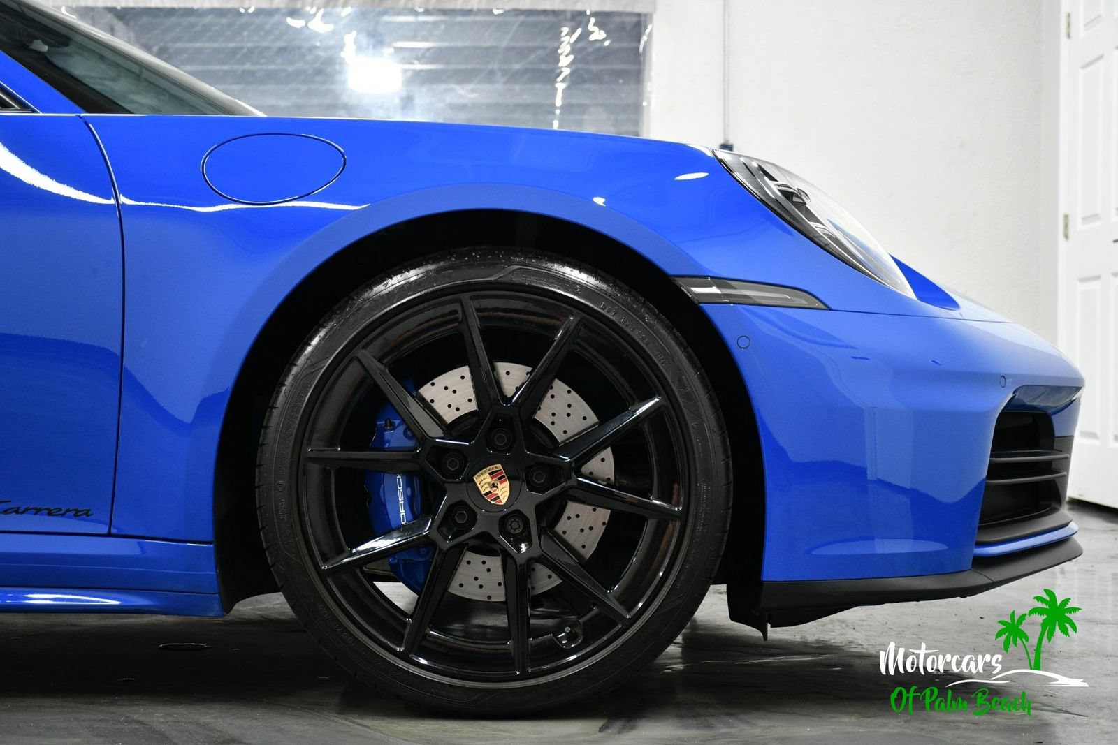 Used 2025 Porsche 911 Carrera RWD image 24