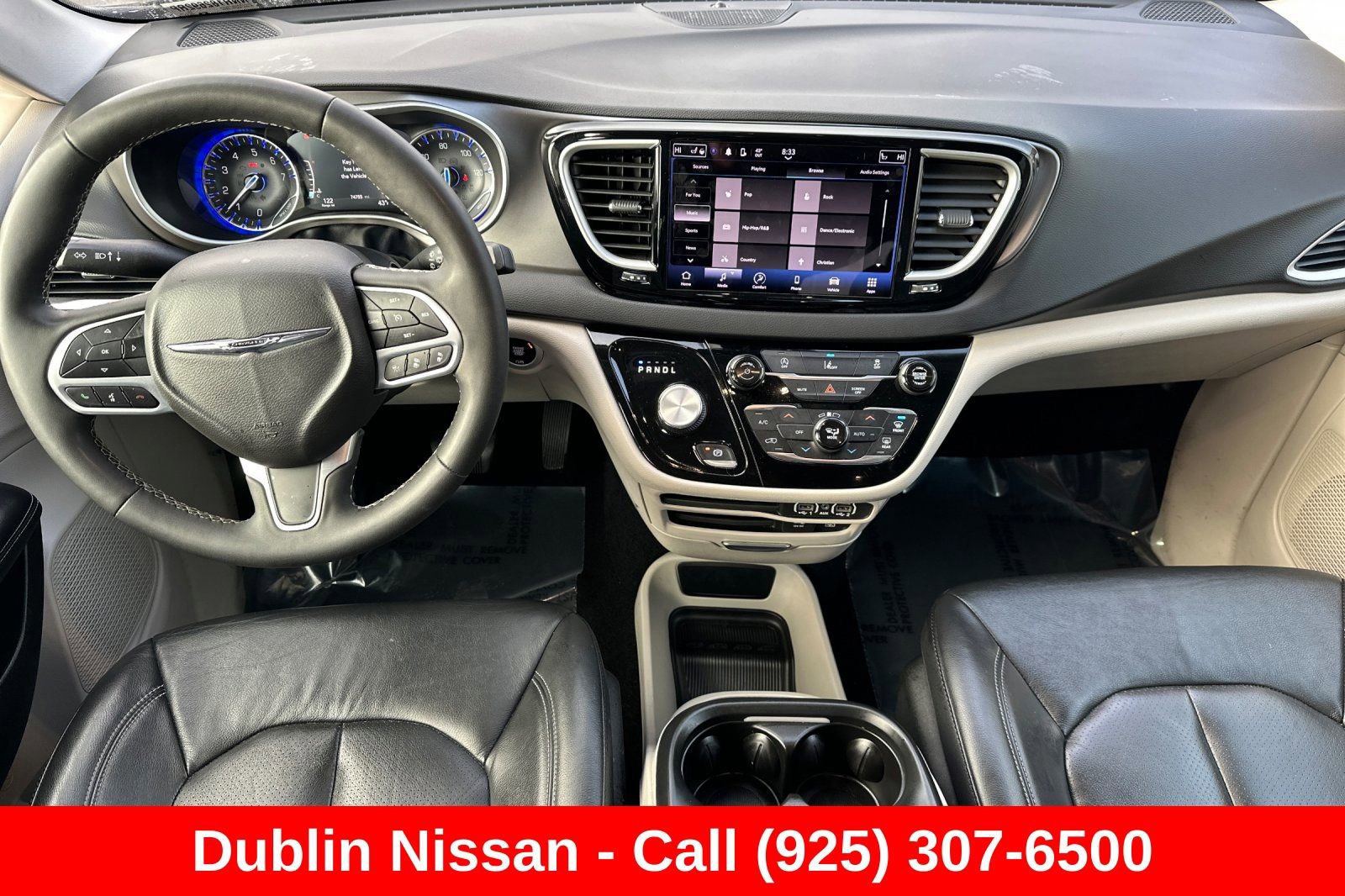 Used 2022 Chrysler Pacifica Touring-L FWD image 16