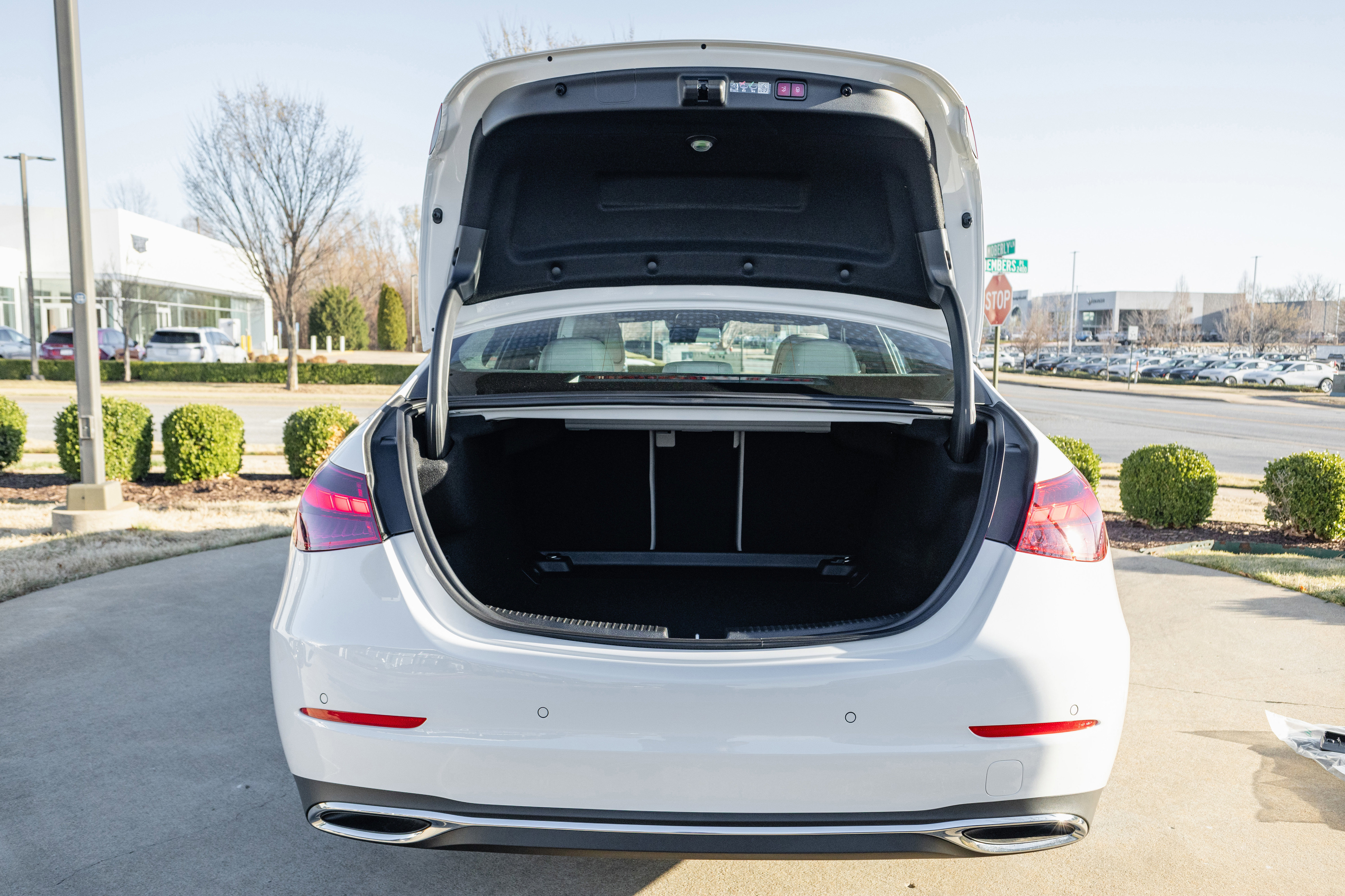 New 2026 Mercedes-Benz C 300 4MATIC Sedan image 32