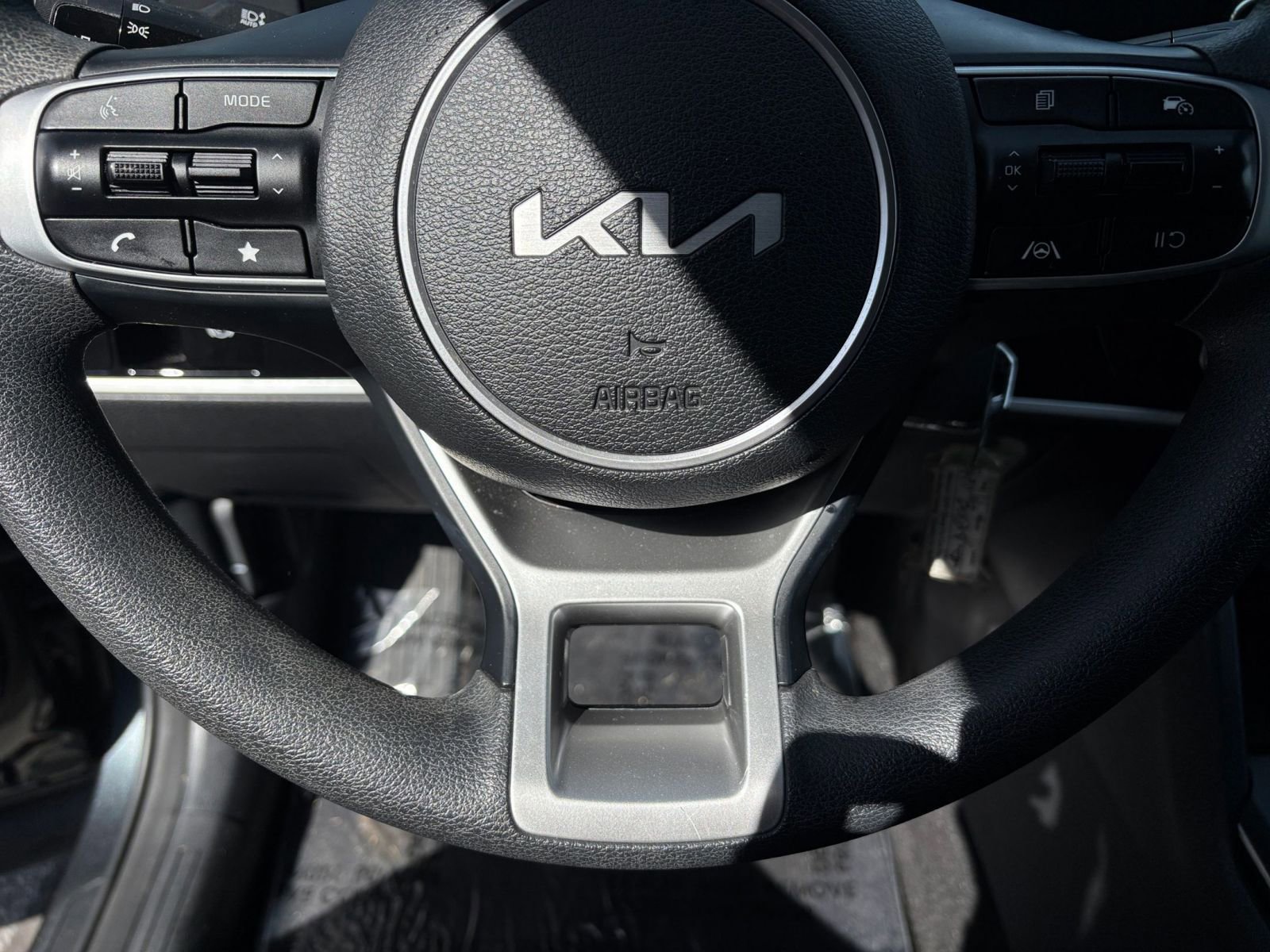 Used 2025 Kia Sportage LX image 27