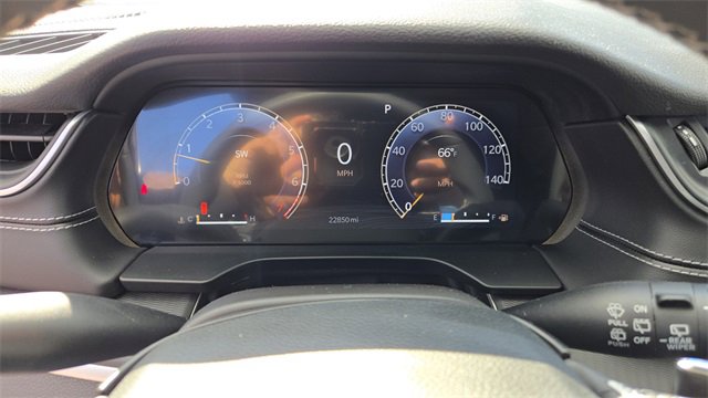 Certified 2023 Jeep Grand Cherokee Altitude image 10