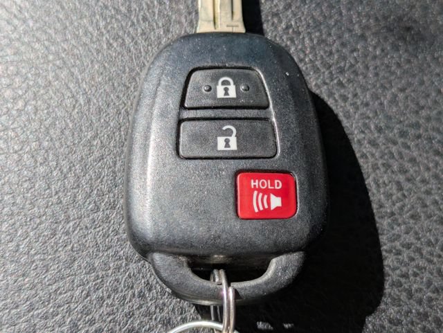 Used 2020 Toyota Tacoma SR5 RWD image 26