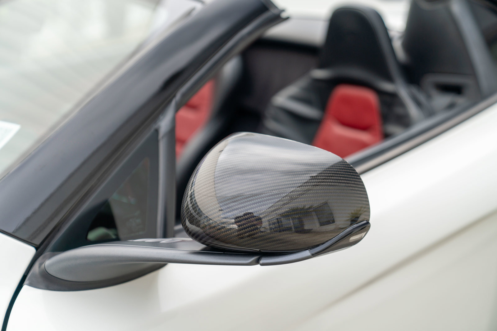 Used 2016 McLaren 650S Spider RWD image 9