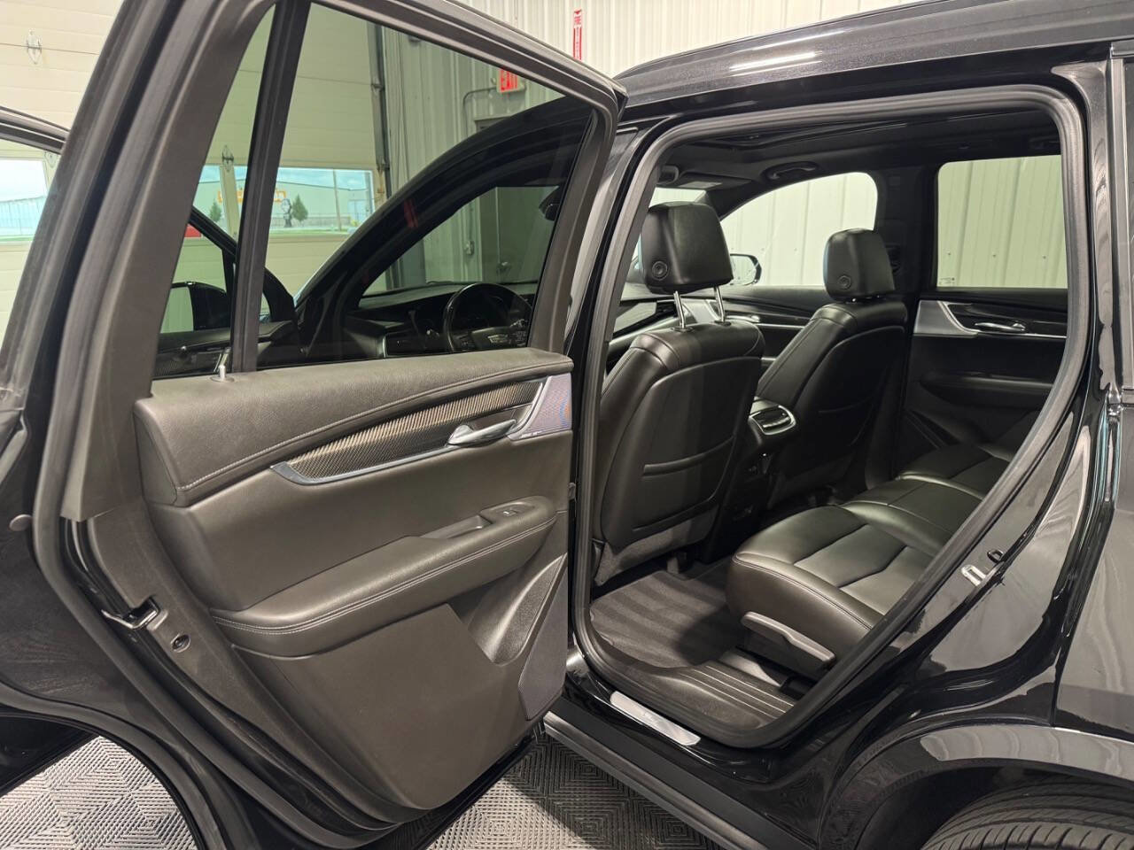 Used 2023 Cadillac XT6 Sport image 20