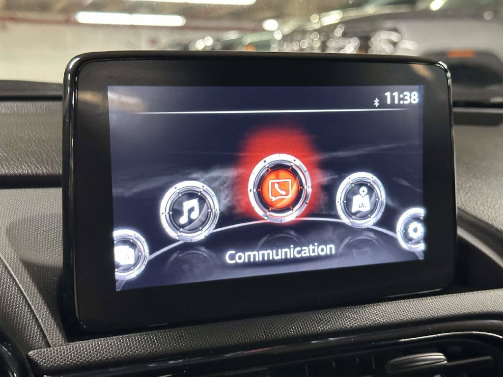 Used 2020 MAZDA MX-5 Miata RF Club RWD image 17
