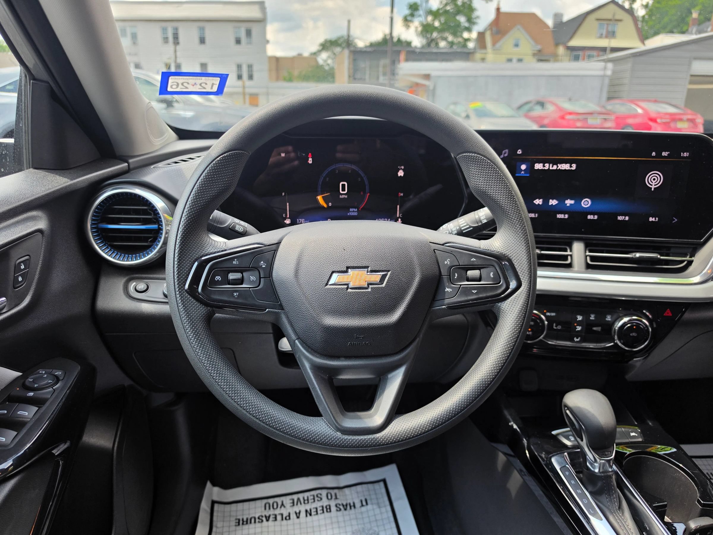 Used 2025 Chevrolet Trax LT FWD image 19