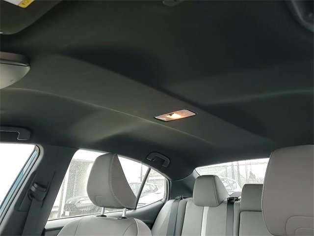 Certified 2025 Toyota Camry SE image 19