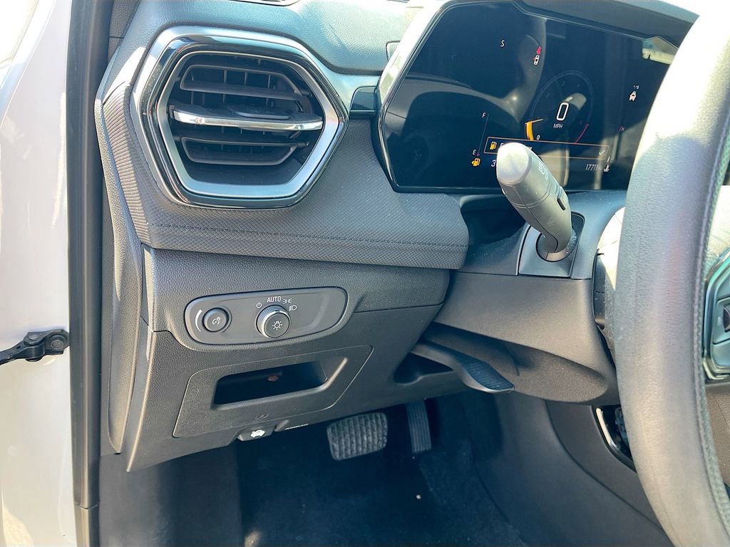 Used 2024 Chevrolet TrailBlazer LT w/ Driver Confidence Package image 10