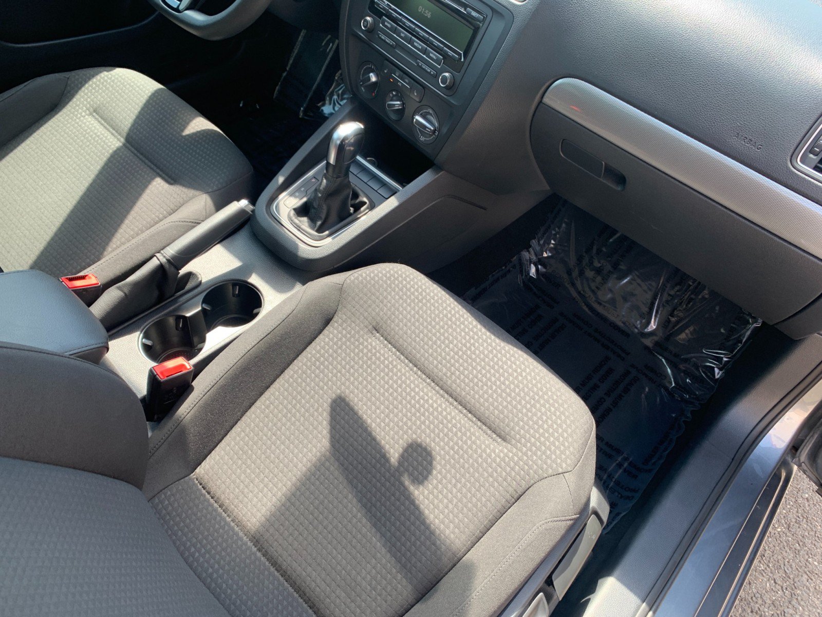 Used 2015 Volkswagen Jetta SE FWD image 33