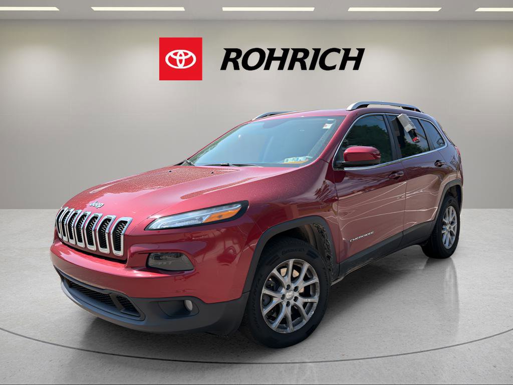 Used 2016 Jeep Cherokee Latitude w/ Comfort/Convenience Group