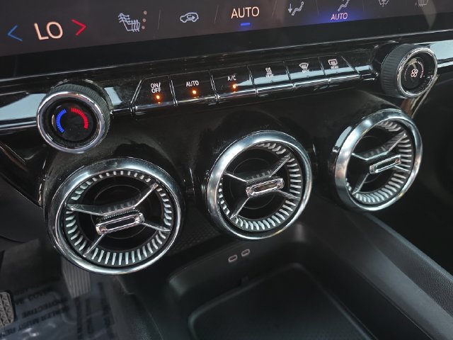 Certified 2024 Chevrolet Blazer EV LT AWD/4WD image 20