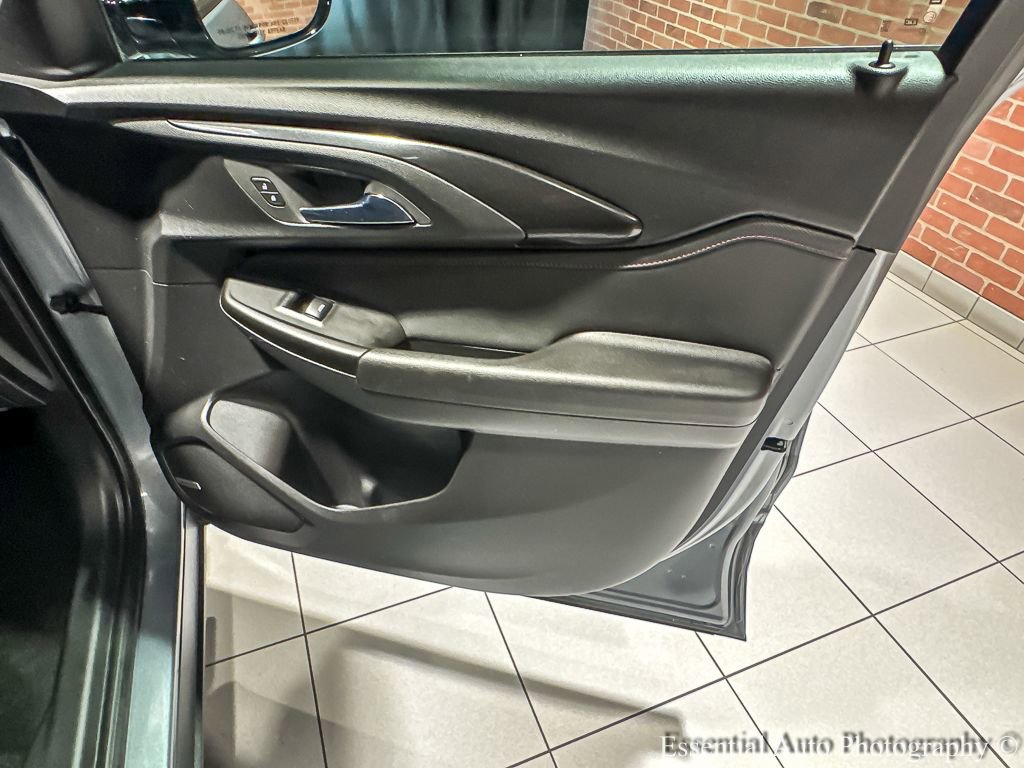 Used 2022 Chevrolet TrailBlazer RS w/ Technology Package image 27