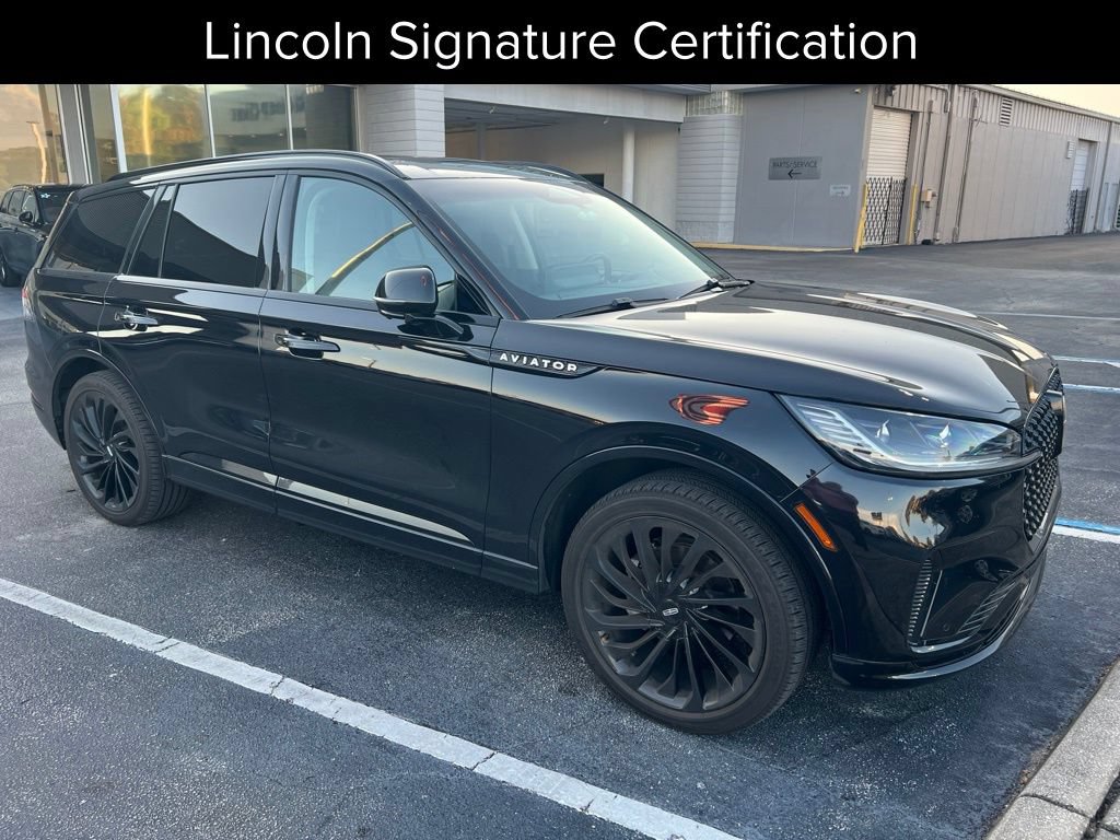 Used 2025 Lincoln Aviator Reserve w/ Jet Appearance Package