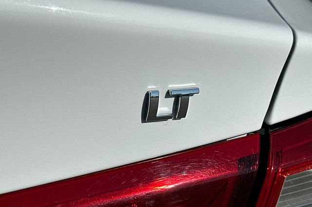Used 2023 Chevrolet Malibu LT FWD image 31