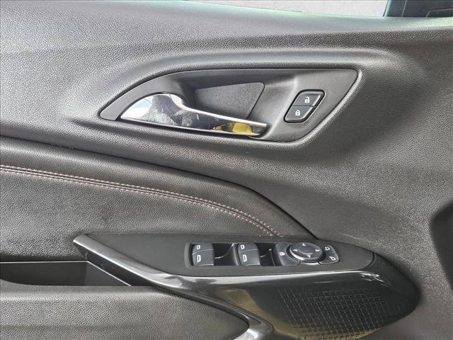 Used 2024 Chevrolet Trax RS w/ Driver Confidence Package FWD image 27