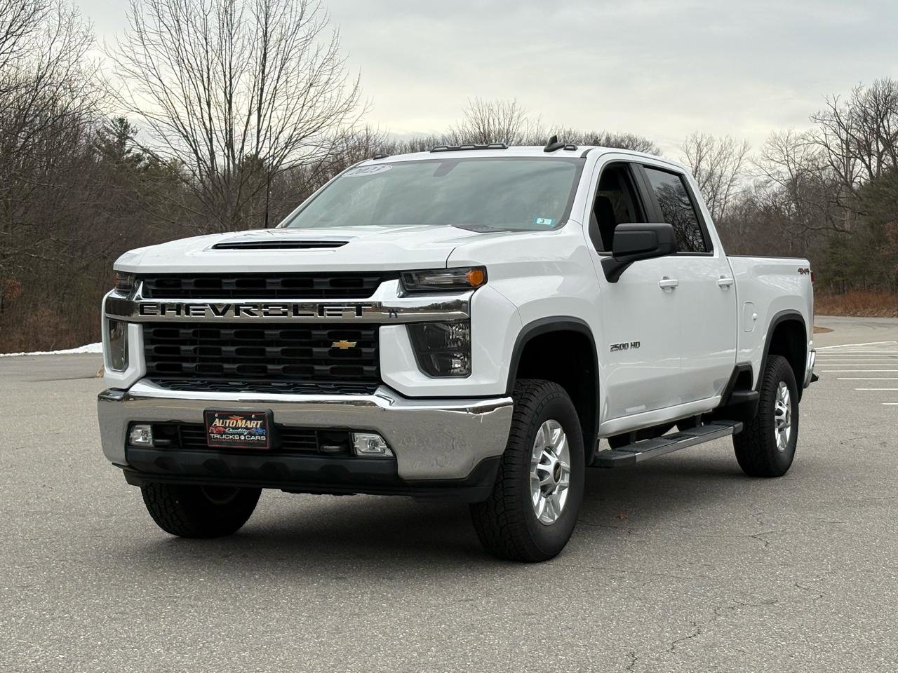 Used 2023 Chevrolet Silverado 2500 LT w/ Convenience Package image 7
