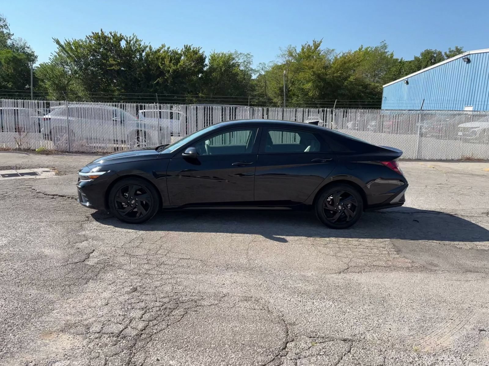 Used 2026 Hyundai Elantra Sport FWD image 8