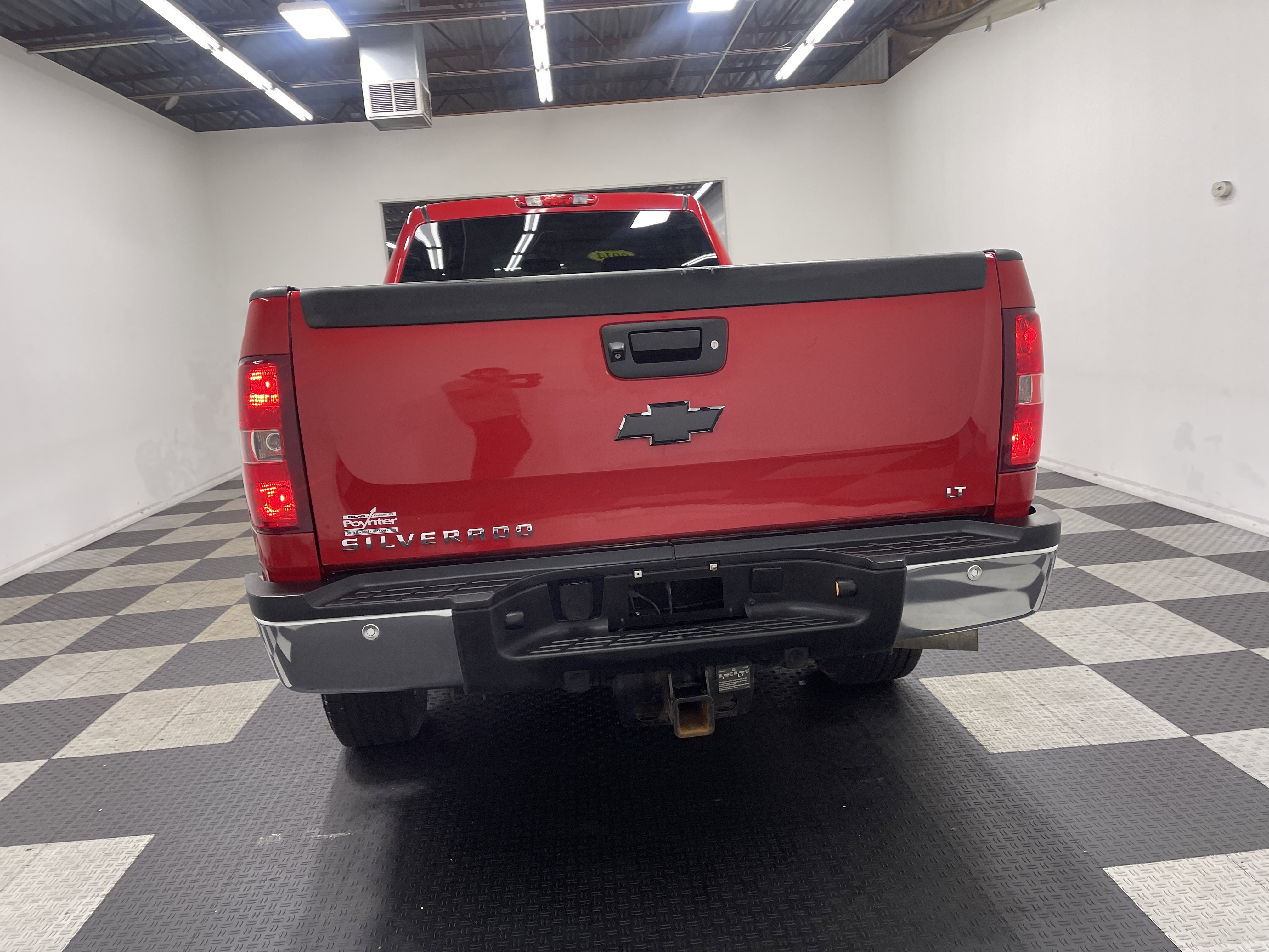 Used 2014 Chevrolet Silverado 2500 LT w/ Custom Sport Truck Package image 3