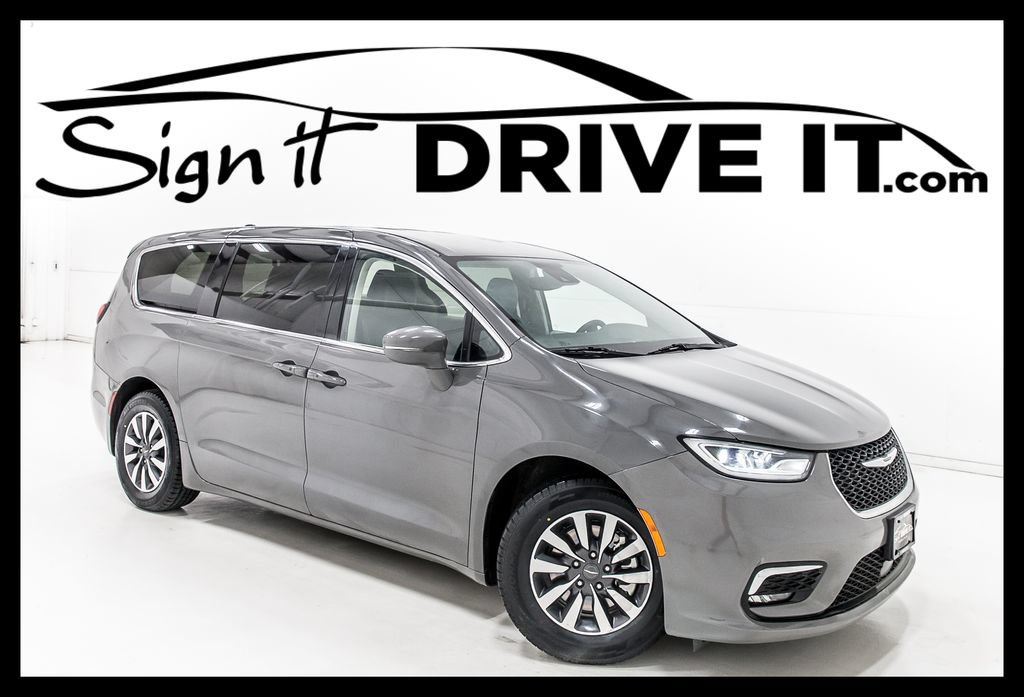 Used 2022 Chrysler Pacifica Touring-L
