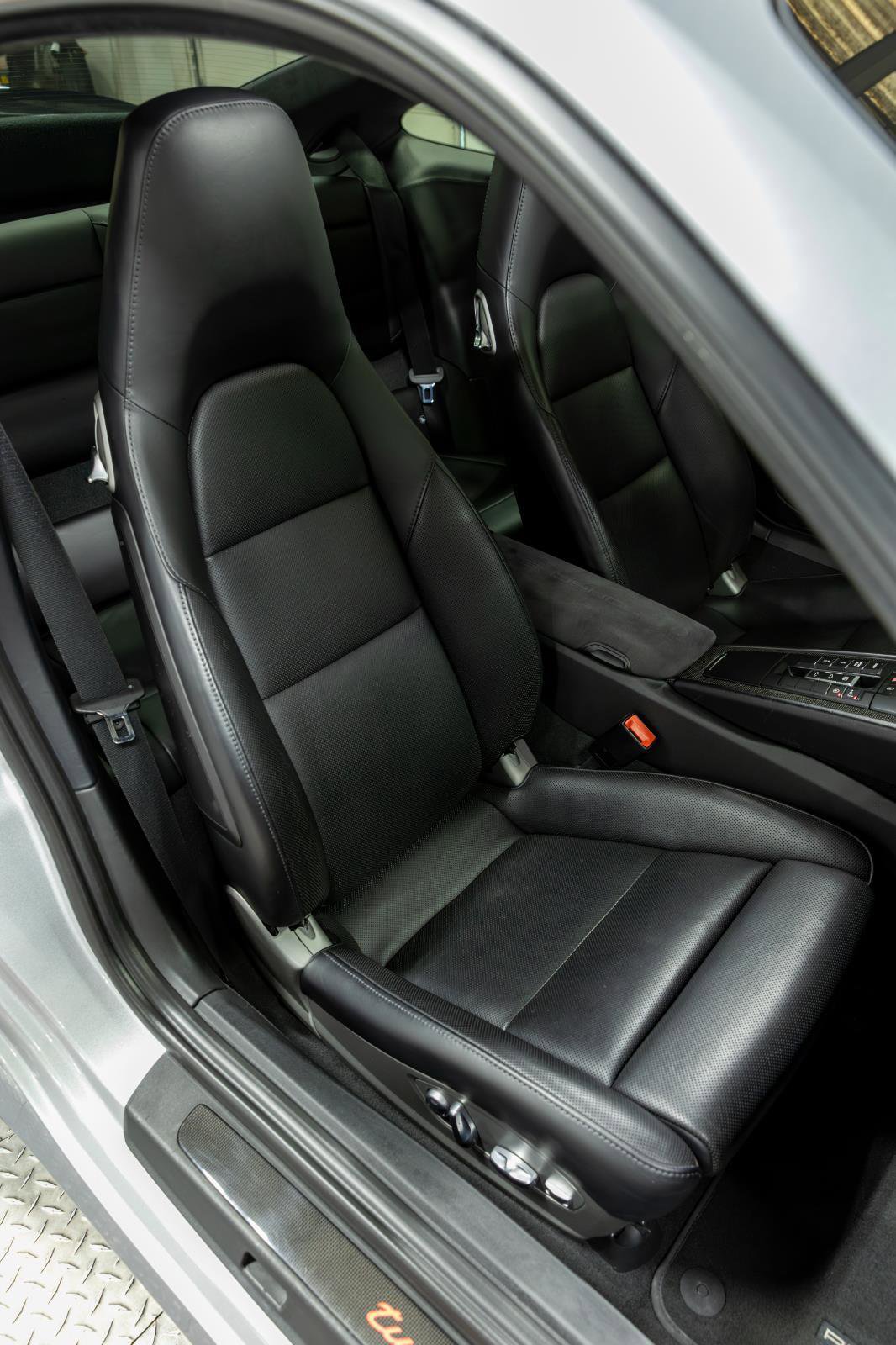 Used 2016 Porsche 911 Turbo image 67