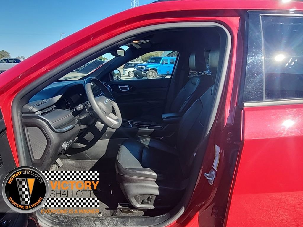 Used 2023 Jeep Compass Limited image 18