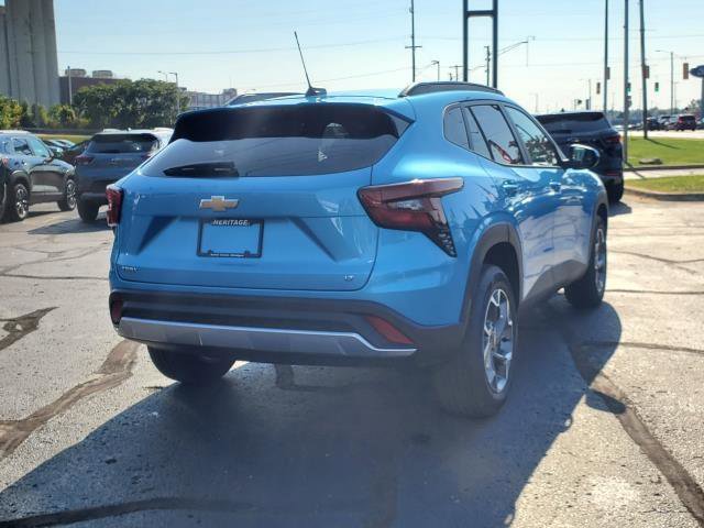 New 2025 Chevrolet Trax LT w/ Driver Confidence Package image 2